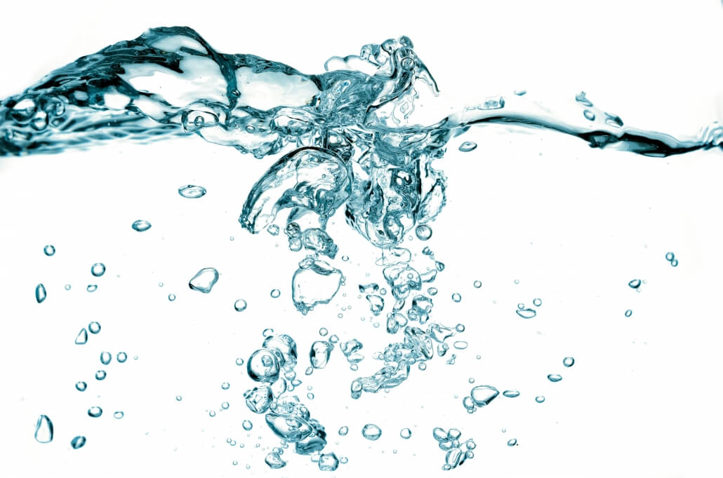 Klares Wasser als Symbol für natürlichen Kalkschutz